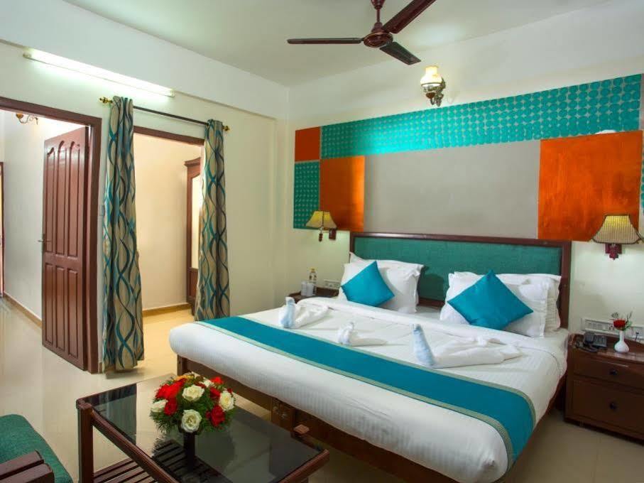 Spice Country Resort Chithirapuram Extérieur photo