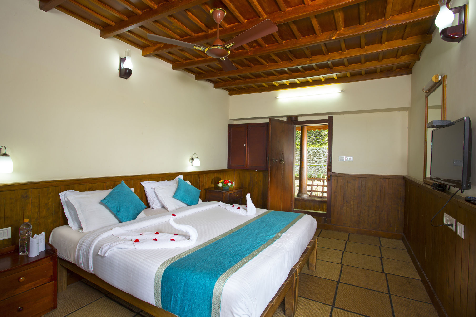 Spice Country Resort Chithirapuram Extérieur photo